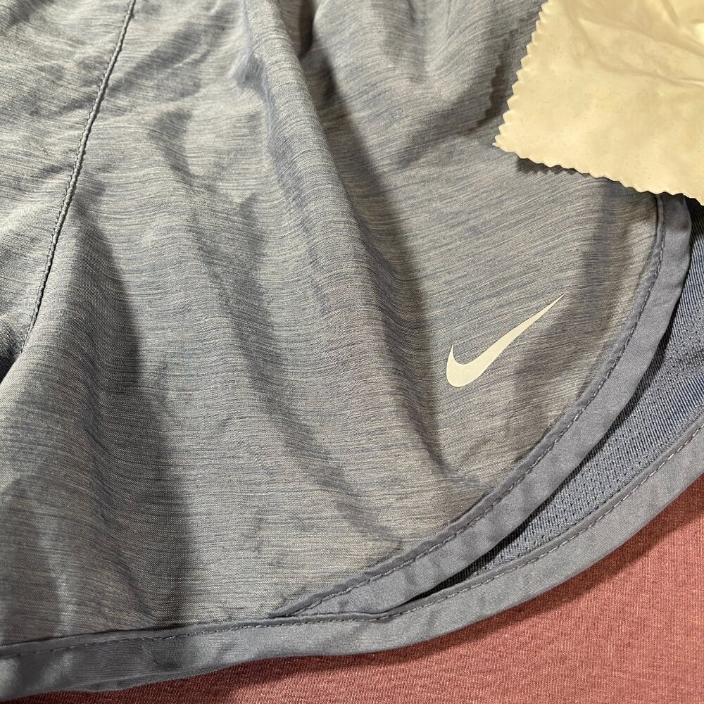 Nike Women's Dri-Fit Running Shorts in Blue - size XS - Picture 2 of 5